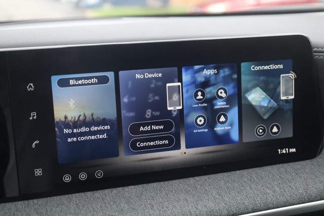 Nissan Kicks Vehicle Image 13