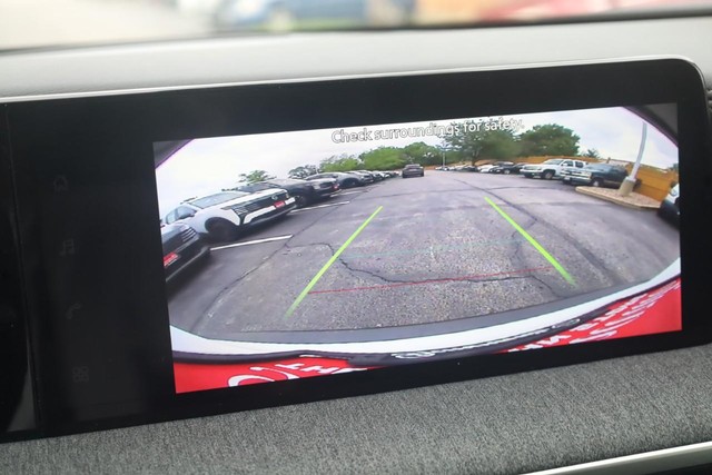 Nissan Kicks Vehicle Image 14