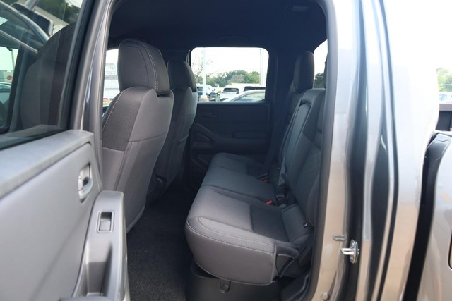 Nissan Frontier Vehicle Image 20