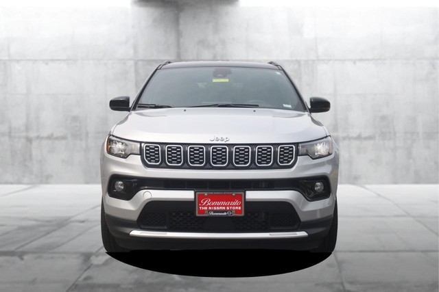 Jeep Compass Vehicle Image 04