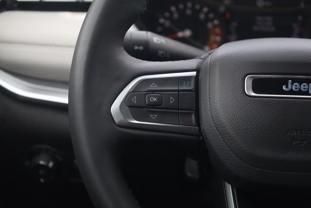 Jeep Compass Vehicle Image 10