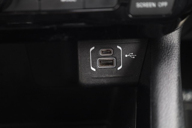 Jeep Compass Vehicle Image 17