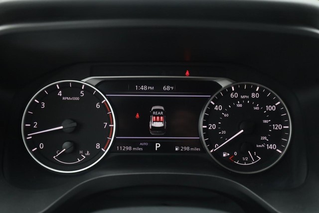 Nissan Rogue Vehicle Image 13