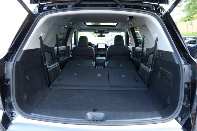 Nissan Pathfinder Vehicle Image 09