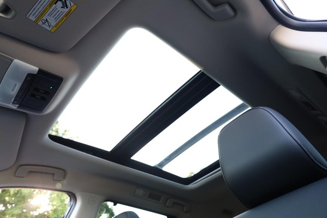 Nissan Pathfinder Vehicle Image 11