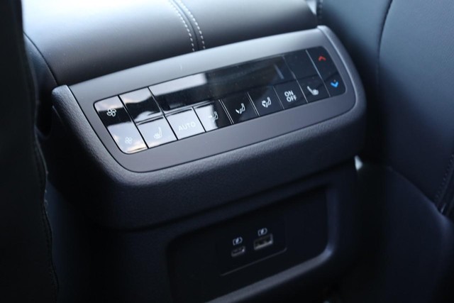 Nissan Pathfinder Vehicle Image 27