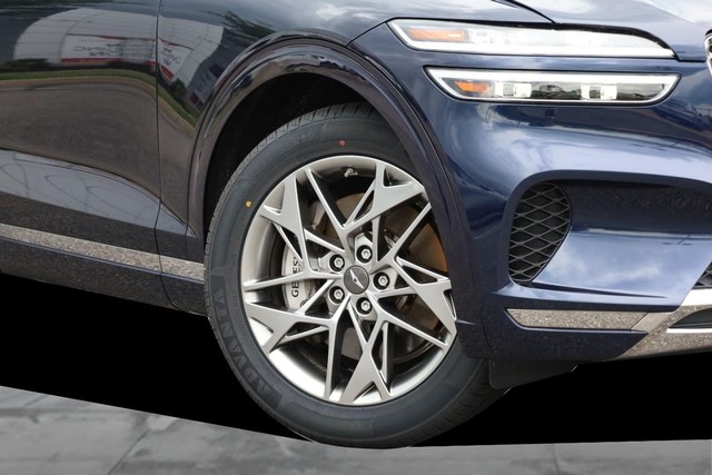 Genesis GV70 Vehicle Image 03