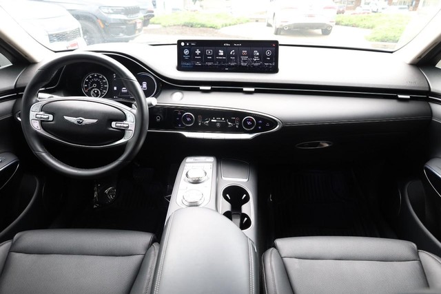 Genesis GV70 Vehicle Image 22