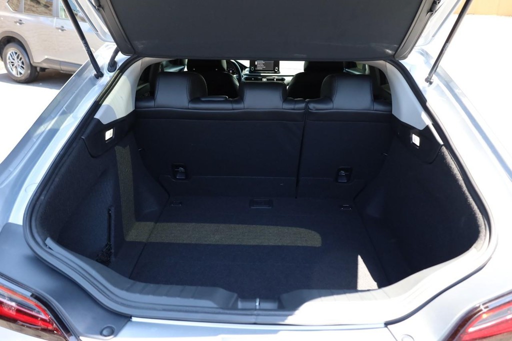 Acura Integra Vehicle Full-screen Gallery Image 07