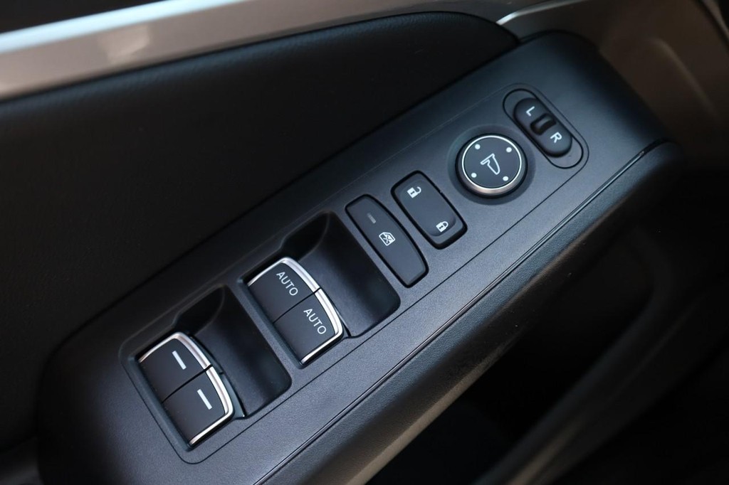 Acura Integra Vehicle Full-screen Gallery Image 18