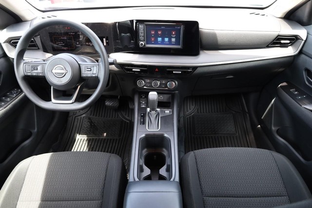 Nissan Kicks Vehicle Image 20