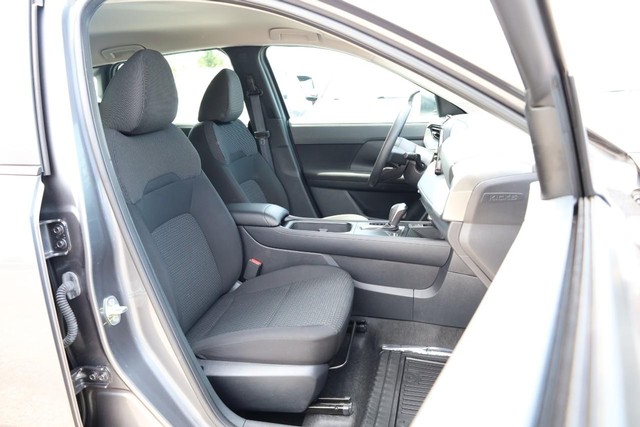 Nissan Kicks Vehicle Image 22