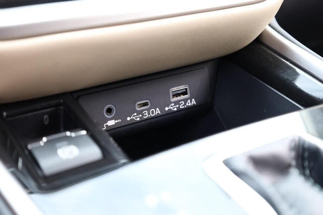 Subaru Outback Vehicle Image 16
