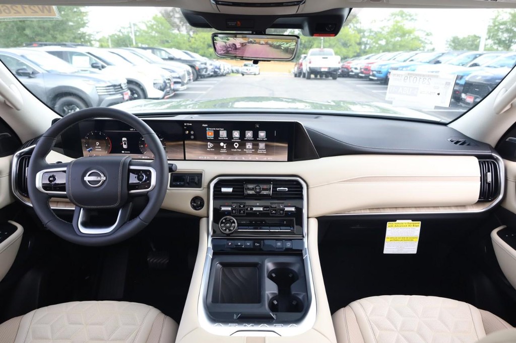Nissan Armada Vehicle Image 21
