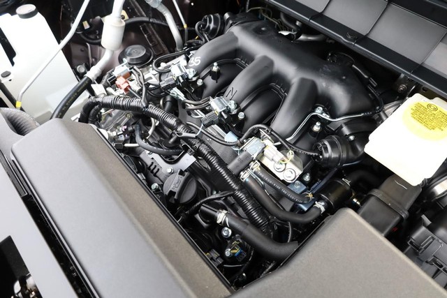 Nissan Pathfinder Vehicle Full-screen Gallery Image 32