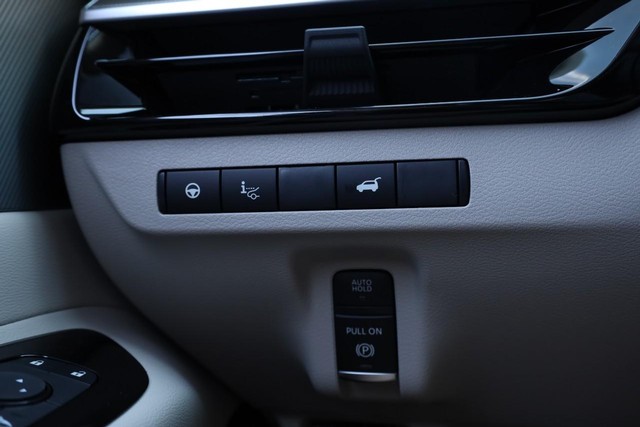 Nissan Murano Vehicle Full-screen Gallery Image 24