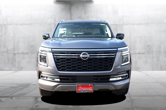 Nissan Armada Vehicle Full-screen Gallery Image 4