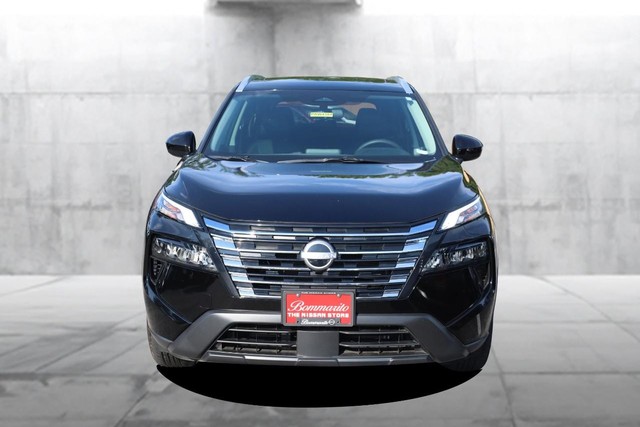 Nissan Rogue Vehicle Image 04