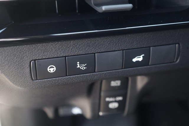 Nissan Murano Vehicle Image 13