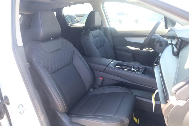 Nissan Murano Vehicle Image 21
