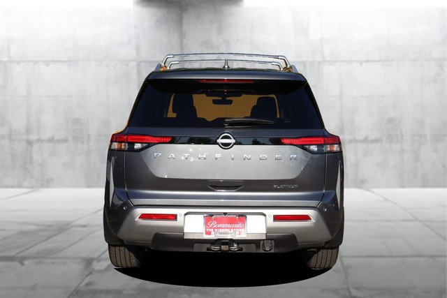 Nissan Pathfinder Vehicle Image 06