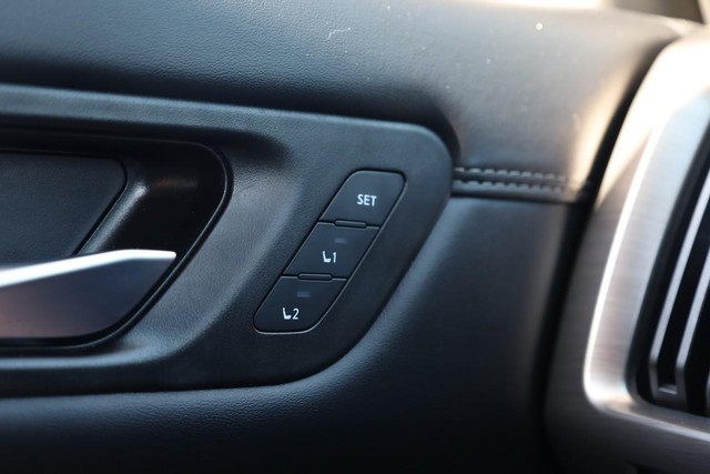 Nissan Pathfinder Vehicle Image 21