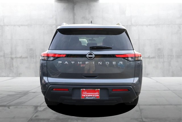 Nissan Pathfinder Vehicle Image 06