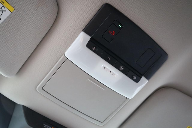 Nissan Pathfinder Vehicle Image 18