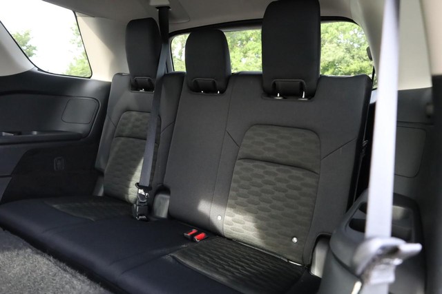 Nissan Pathfinder Vehicle Image 26