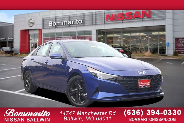 Ballwin MO 2022 Hyundai Elantra more details - hyundai elantra