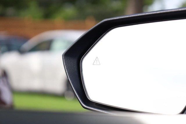 Hyundai Elantra Vehicle Image 19