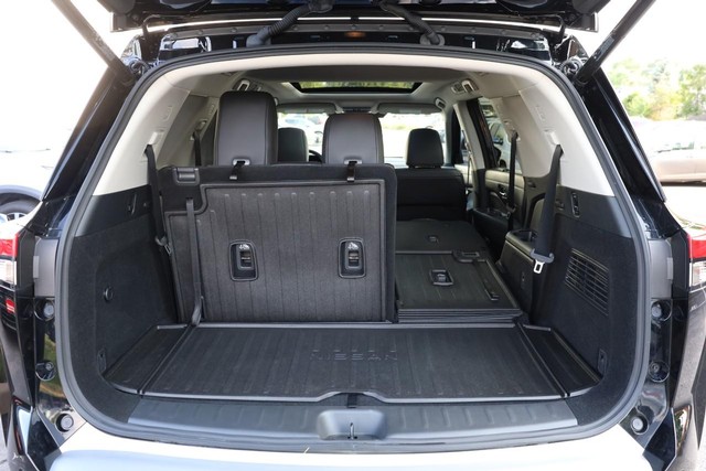 Nissan Pathfinder Vehicle Image 08