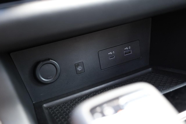 Nissan Pathfinder Vehicle Image 19