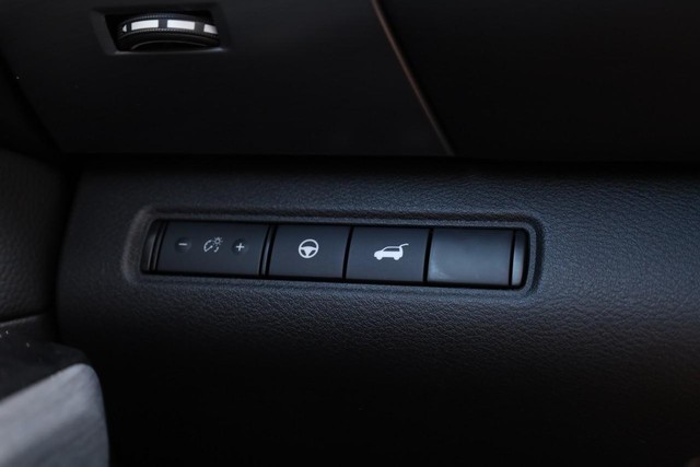 Nissan Pathfinder Vehicle Image 23
