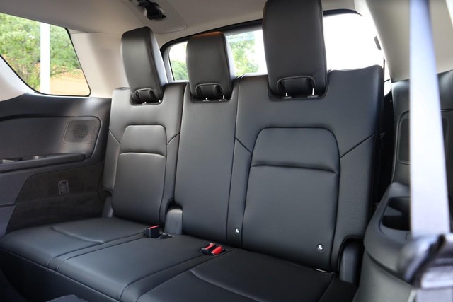 Nissan Pathfinder Vehicle Image 30