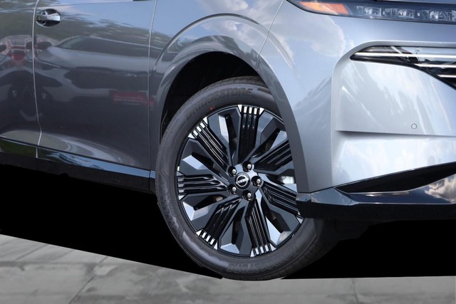 Nissan Murano Vehicle Full-screen Gallery Image 3