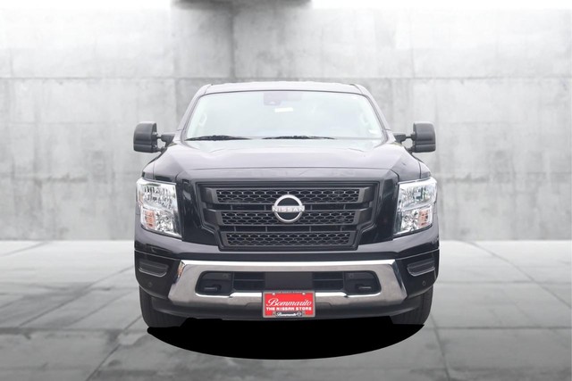 Nissan Titan Vehicle Image 04