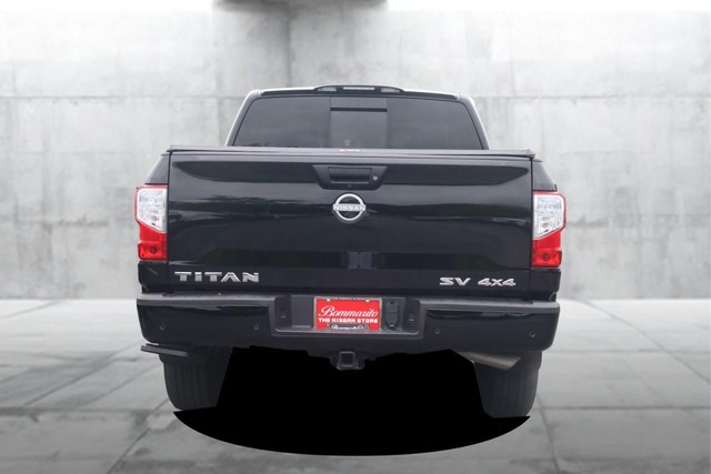 Nissan Titan Vehicle Image 06