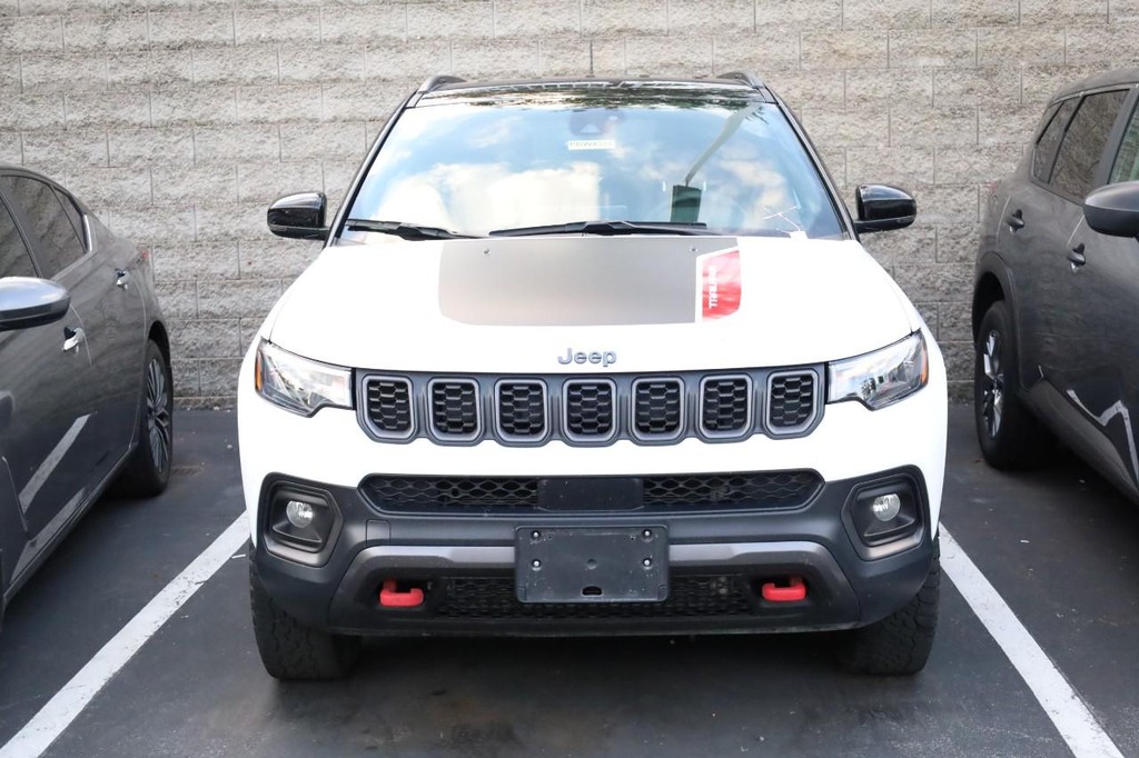 Jeep Compass Vehicle Image 04