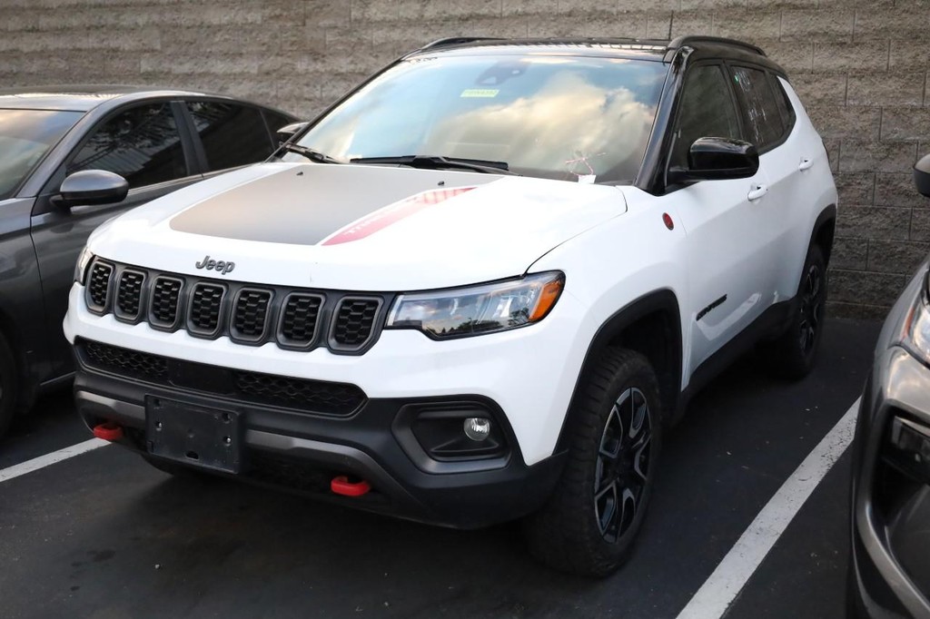 Jeep Compass Vehicle Image 05