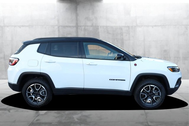 Jeep Compass Vehicle Image 05