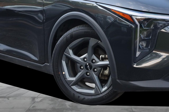 Kia K4 Vehicle Image 03
