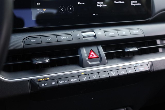 Kia K4 Vehicle Image 13