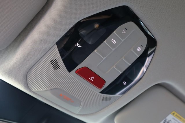 Kia K4 Vehicle Image 16
