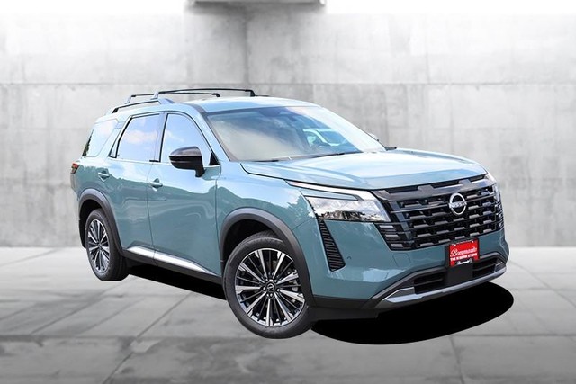 Nissan Pathfinder Vehicle Image 02