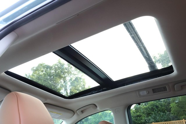 Nissan Pathfinder Vehicle Image 12