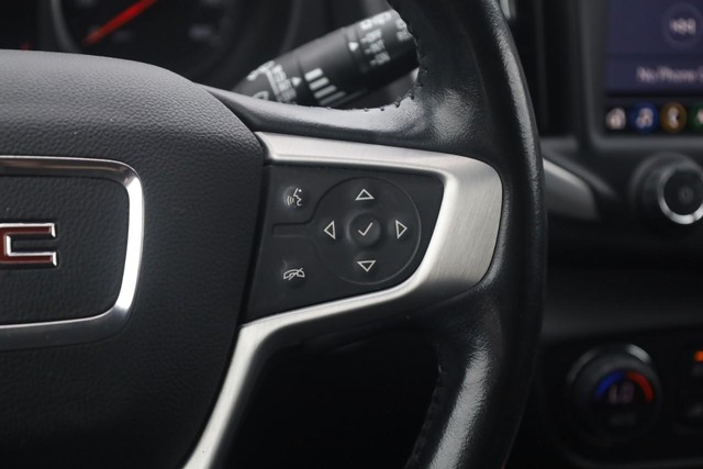 GMC Terrain Vehicle Full-screen Gallery Image 09