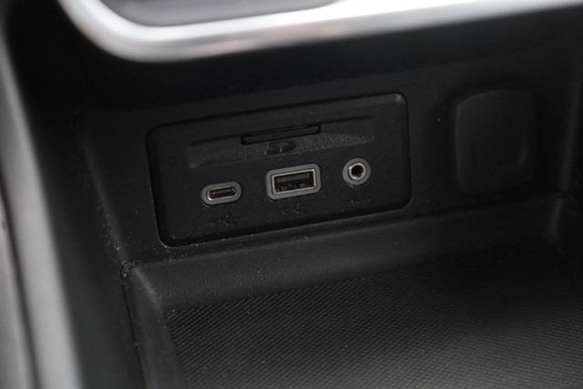 GMC Terrain Vehicle Full-screen Gallery Image 21