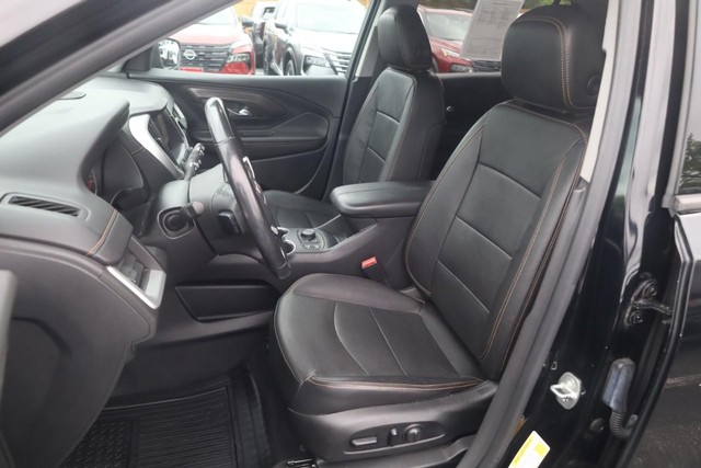 GMC Terrain Vehicle Full-screen Gallery Image 22
