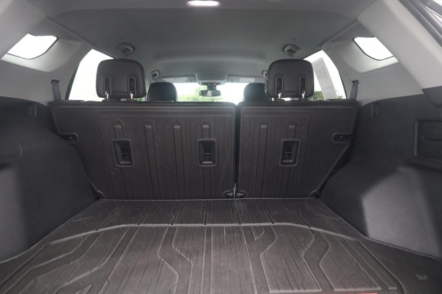 GMC Terrain Vehicle Full-screen Gallery Image 25